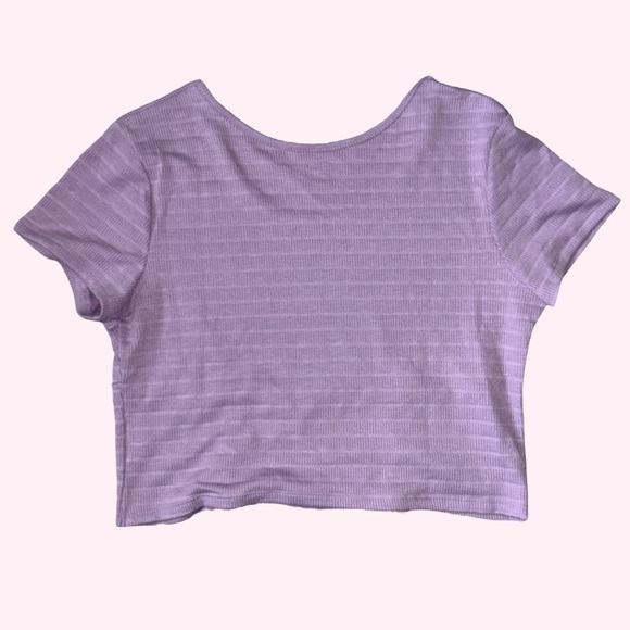 Cropped Short Sleeved Shirt - Picture 4 of 4
